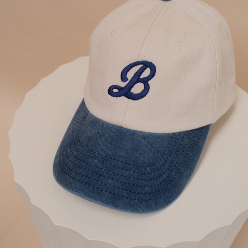 Casquette-bicolore-broderie-bobital-breizhclub-bisousale-bleu Casquette Bobital x Breizh Club