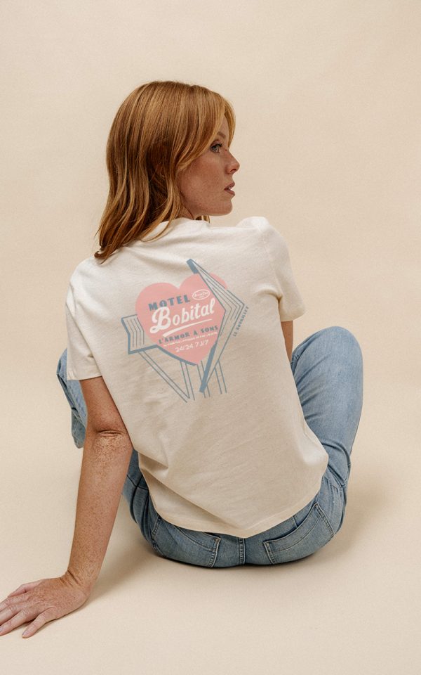 T-shirt-femme-collab-Bobital-x-Breizh-Club-2026-breton-festival-bretagne-bisou-sale T-SHIRT FEMME BOBITAL X BREIZH CLUB 2026